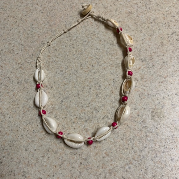 Seashell Neclase - Picture 3 of 3